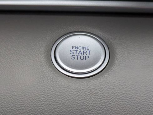 Used 2025 Hyundai Elantra Sport FWD image 24