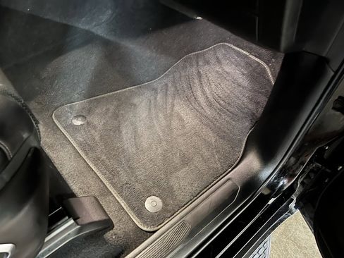 Used 2022 Jeep Wagoneer Series III w/ Rear Seat Video Group 1 image 10