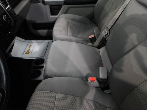 Used 2015 Ford F150 XLT image 39