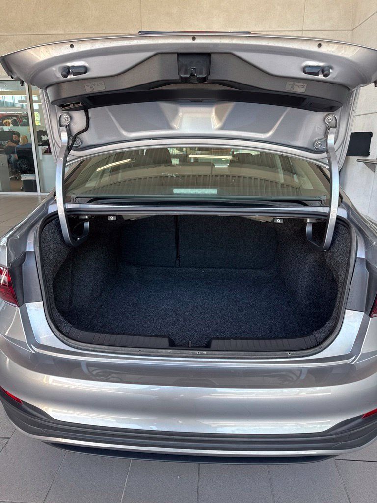Used 2025 Volkswagen Jetta S FWD image 11