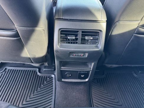 Used 2022 Ford Edge ST w/ Equipment Group 401A image 32