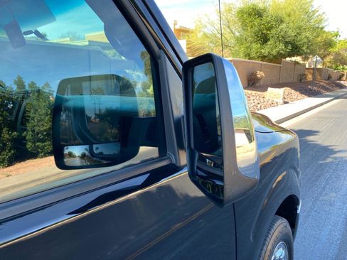 Used 2017 Nissan NV 3500 SV w/ SV Technology Package image 8