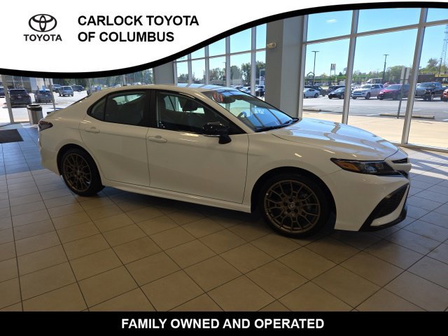 Used 2024 Toyota Camry SE w/ Convenience Package AWD/4WD image 6