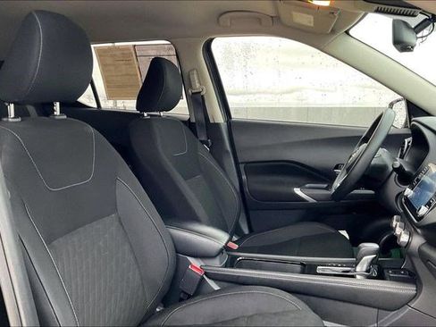 Used 2023 Nissan Kicks SV w/ Interior Electronics Package image 7
