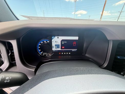 Used 2024 Ford Bronco Wildtrak AWD/4WD image 17