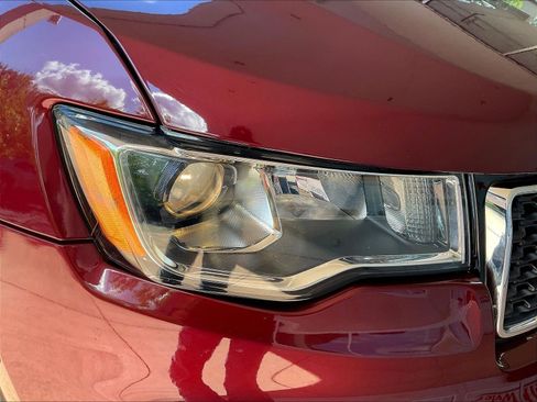 Used 2018 Jeep Grand Cherokee Laredo AWD/4WD image 28