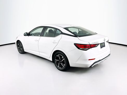 Used 2025 Nissan Sentra SV FWD image 5