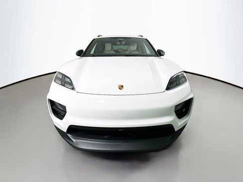 Used 2025 Porsche Macan 4S Electric image 6