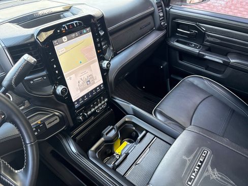 Used 2024 RAM 2500 Limited image 23