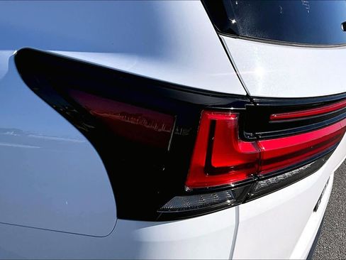 Used 2023 Lexus LX 600 F Sport image 28
