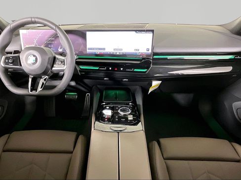 New 2026 BMW 530i xDrive AWD/4WD image 8