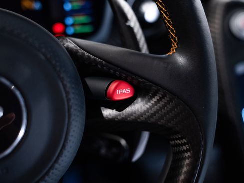 Used 2014 McLaren P1 image 47