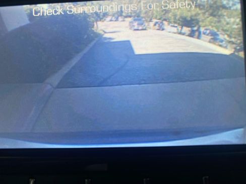 Used 2015 Chevrolet Tahoe LS RWD image 15