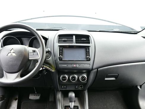 Used 2024 Mitsubishi Outlander Sport ES image 12