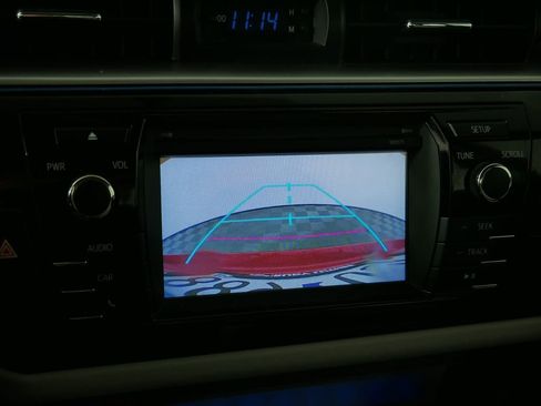 Used 2016 Toyota Corolla LE image 34