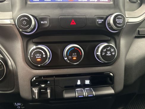 Used 2021 RAM 1500 Big Horn AWD/4WD image 18