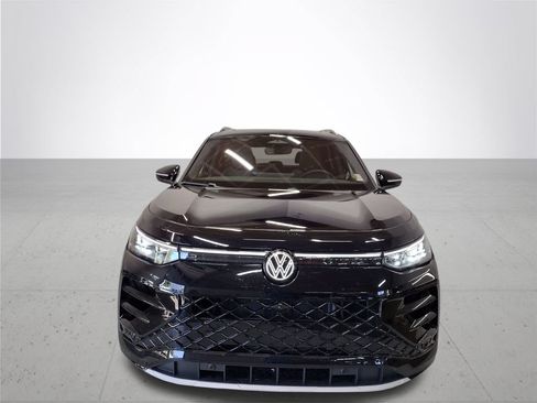 New 2026 Volkswagen Tiguan SEL R-Line AWD/4WD image 3