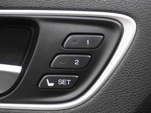 Used 2019 Acura TLX image 15