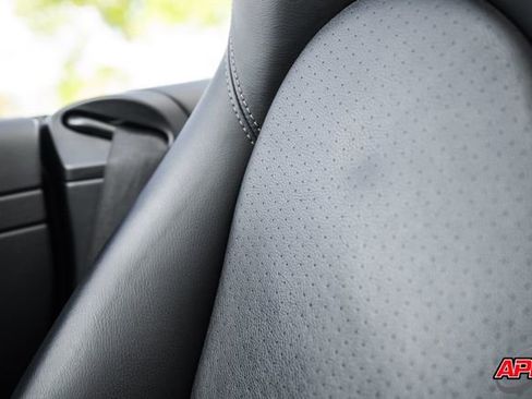 Used 2006 Porsche 911 Carrera 4 image 22