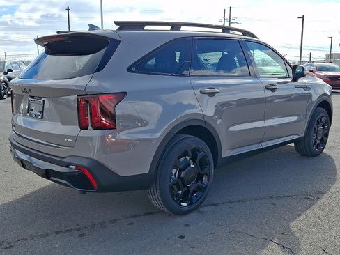 New 2026 Kia Sorento X-Line EX image 3