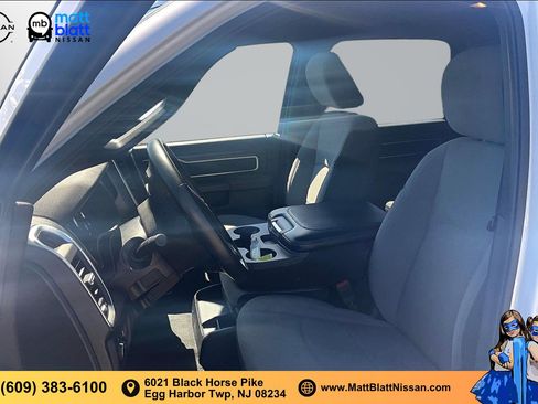 Used 2024 RAM 2500 Big Horn AWD/4WD image 22