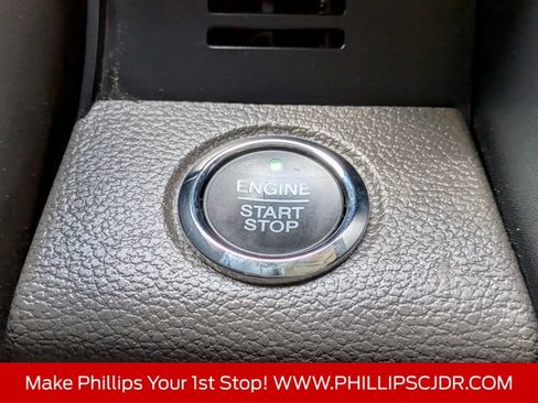 Used 2019 Ford Expedition Limited w/ Equipment Group 302A RWD image 29