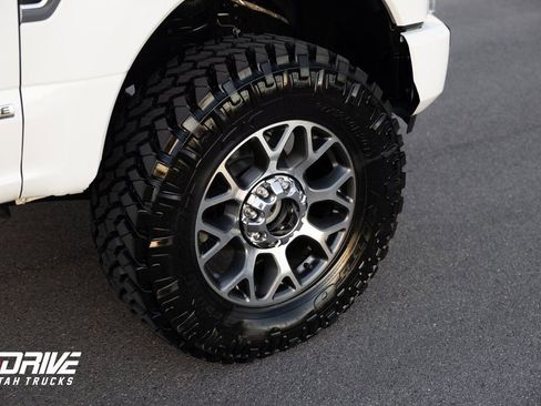 Used 2022 Ford F350 Lariat w/ Lariat Ultimate Package image 9