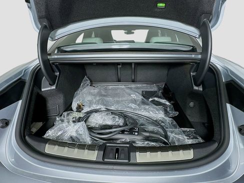 New 2024 Porsche Taycan Turbo image 28