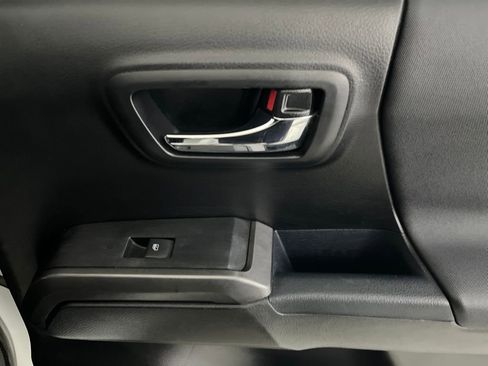 Used 2017 Toyota Tacoma TRD Sport w/ Premium & Technology Package image 58