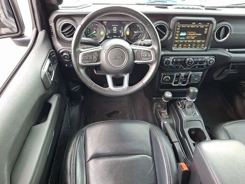 Used 2023 Jeep Wrangler Unlimited Sahara w/ Dual Top Group AWD/4WD image 12