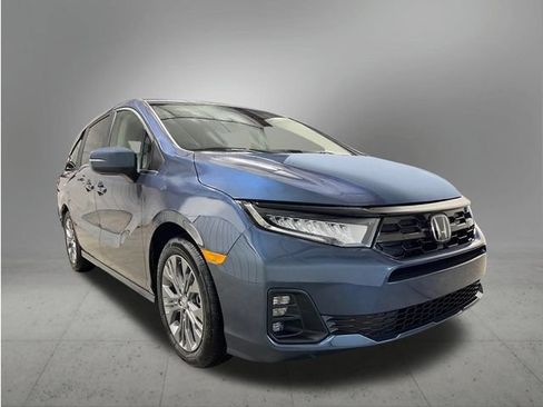 New 2027 Honda Odyssey Touring image 7