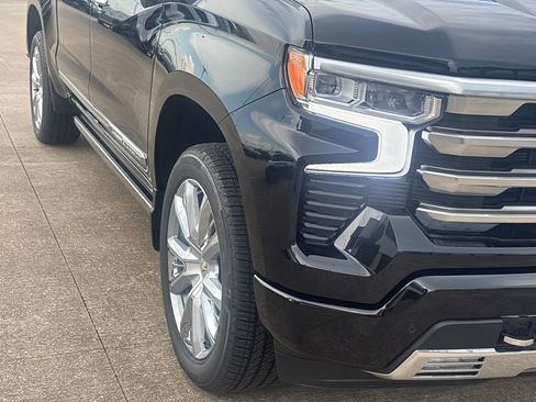 New 2026 Chevrolet Silverado 1500 High Country AWD/4WD image 5