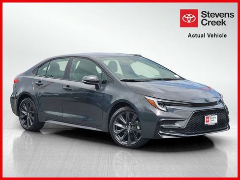 Certified 2026 Toyota Corolla SE FWD image 1