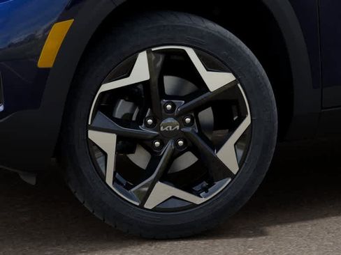 New 2026 Kia Seltos EX FWD image 9