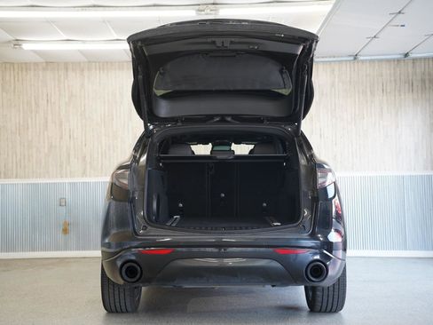 Used 2021 Alfa Romeo Stelvio Ti Sport image 39