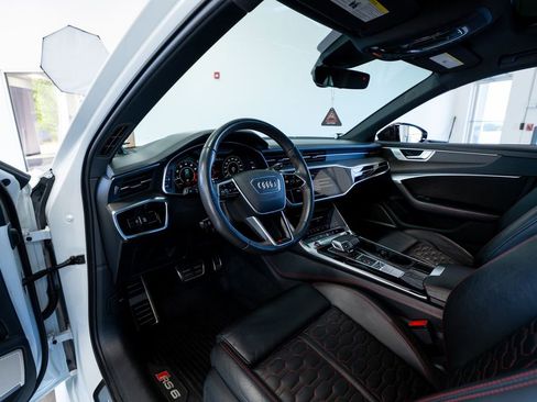Used 2021 Audi RS 6 w/ Carbon Optic Package AWD/4WD image 34
