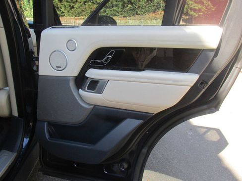 Used 2020 Land Rover Range Rover HSE image 93