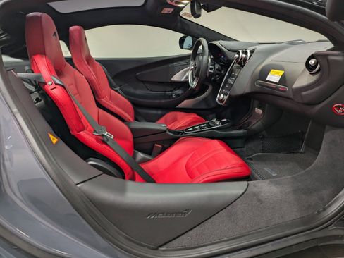 Used 2025 McLaren GTS image 20