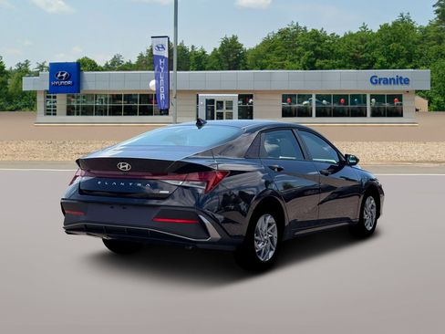 New 2026 Hyundai Elantra Blue image 7