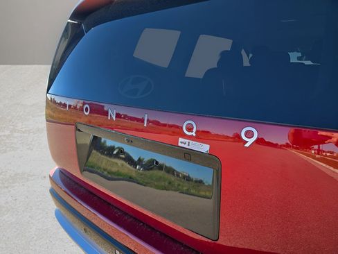 New 2026 Hyundai Ioniq 9 SEL image 10