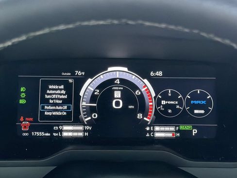 Used 2025 Toyota Sequoia Capstone AWD/4WD image 25
