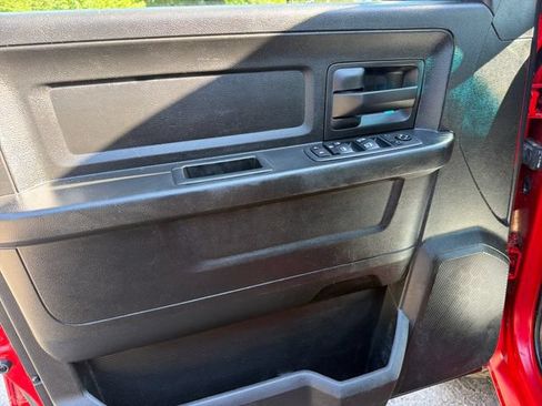 Used 2019 RAM 1500 Express AWD/4WD image 11