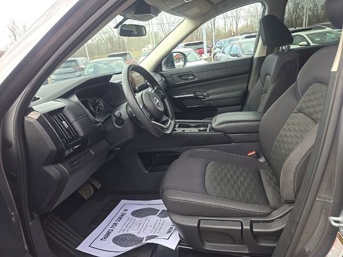 Certified 2024 Nissan Pathfinder S image 10