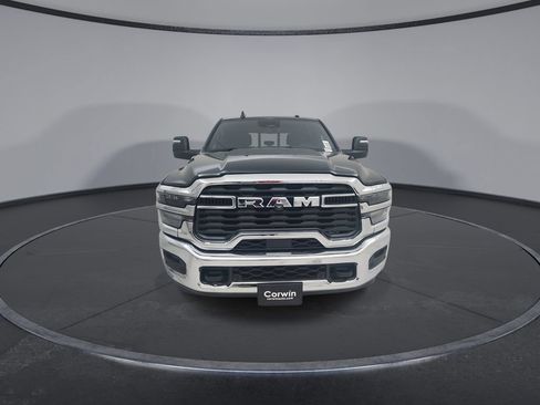 New 2026 RAM 2500 Tradesman AWD/4WD image 3