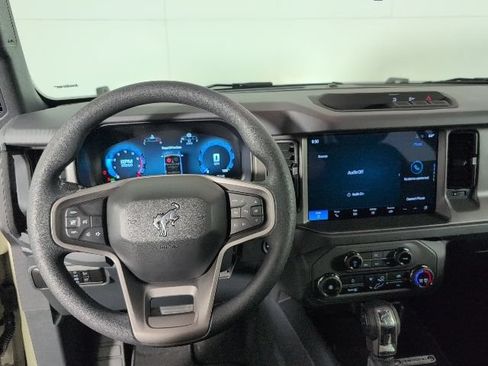 New 2025 Ford Bronco 4-Door AWD/4WD image 13
