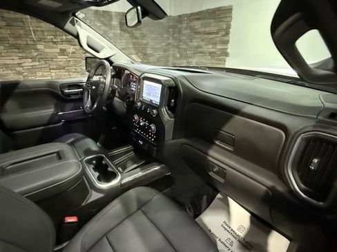 Used 2022 Chevrolet Silverado 1500 LTZ image 27