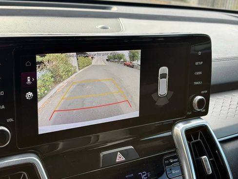 Used 2022 Kia Sorento SX image 16