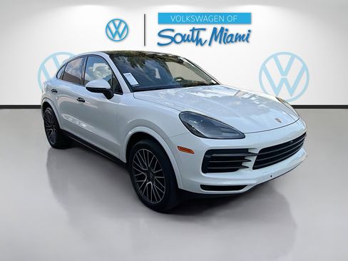 Used 2023 Porsche Cayenne Platinum Edition image 1