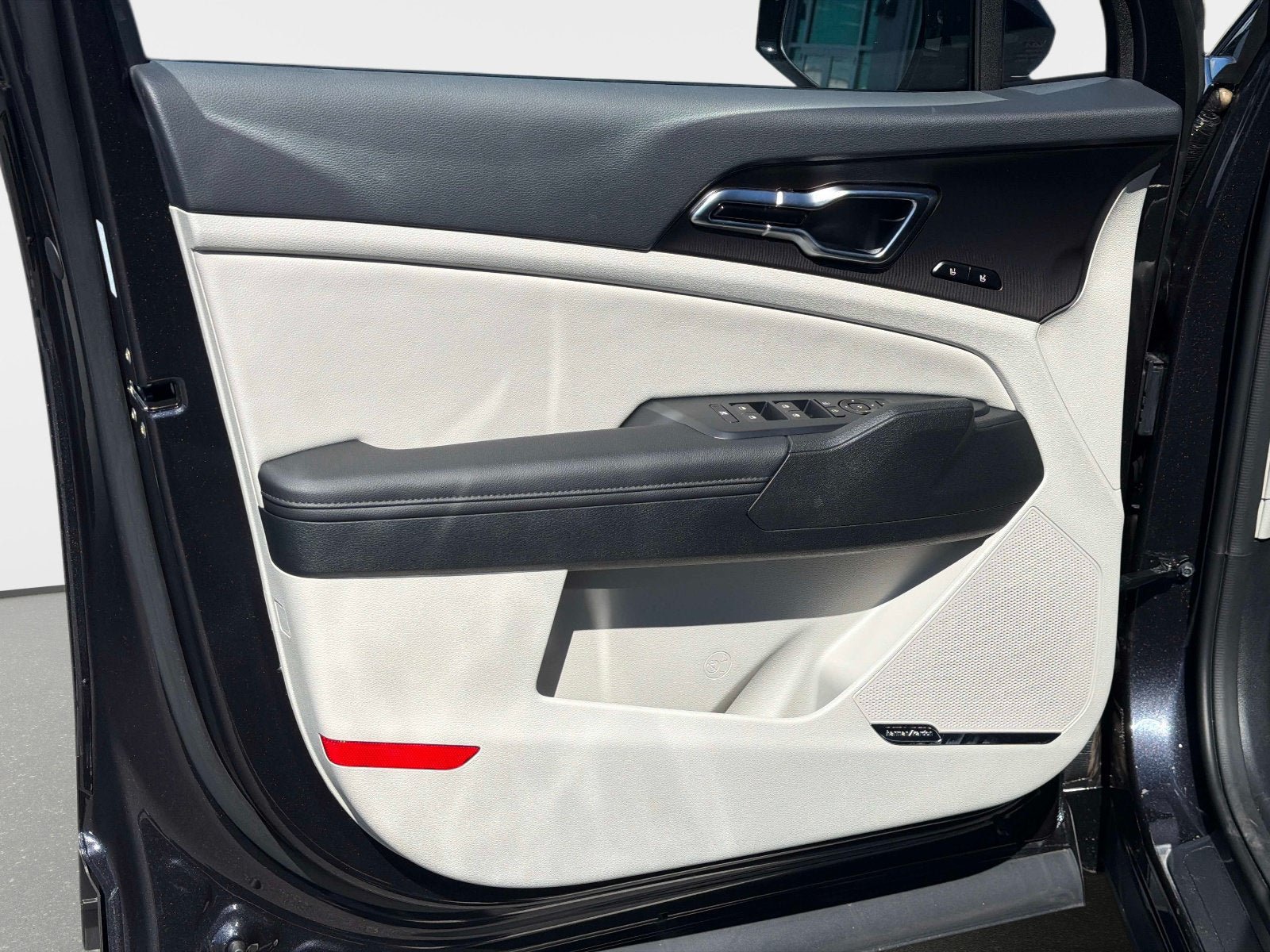 New 2026 Kia Sportage SX FWD image 14