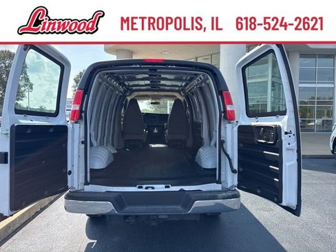 New 2025 GMC Savana 2500 w/ Driver Convenience Package image 13